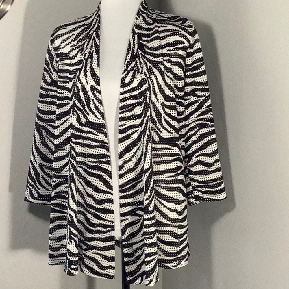 𝅺TRAVEL Elements Cardigan  size Med